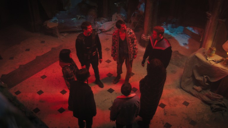 (L to R) Ritu Arya as Lila Pitts, Aidan Gallagher as Number Five, David Castañeda as Diego Hargreeves, Robert Sheehan as Klaus Hargreeves, Elliot Page as Viktor Hargreeves, Emmy Raver-Lampman as Allison Hargreeves, Tom Hopper as Luther Hargreeves in episode 406 of The Umbrella Academy